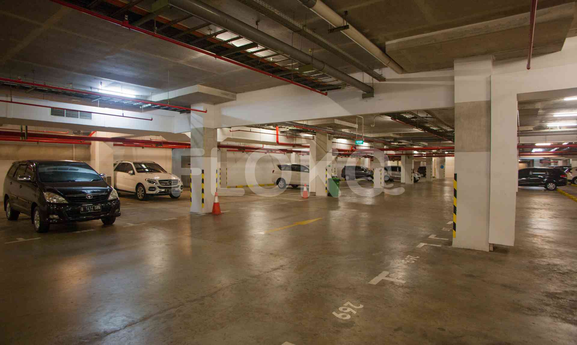 parking area setiabudi sky garden