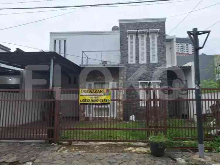 250 sqm, 4 BR house for rent in Cilandak 1