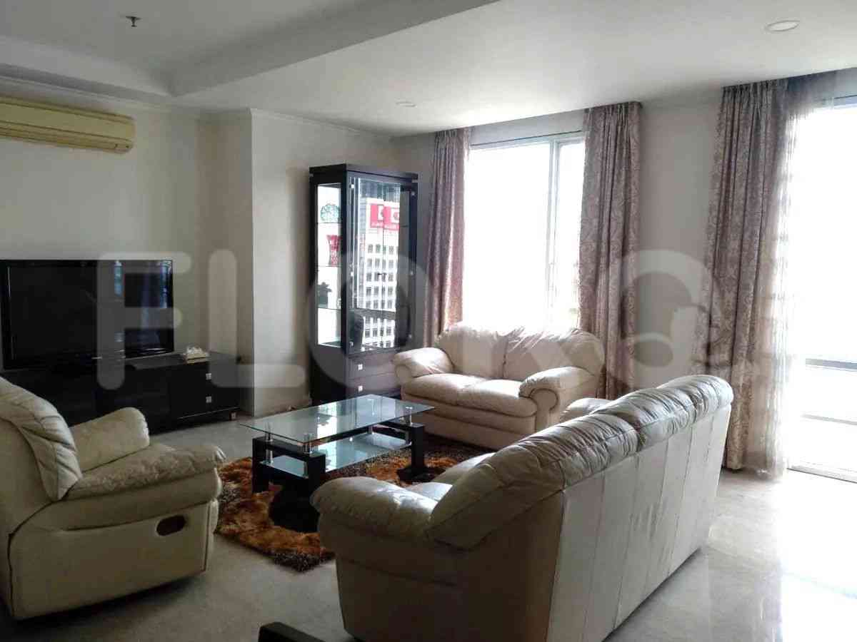 Dijual Apartemen 4 BR, Lantai 28, Luas 218 m2 di Sudirman 5