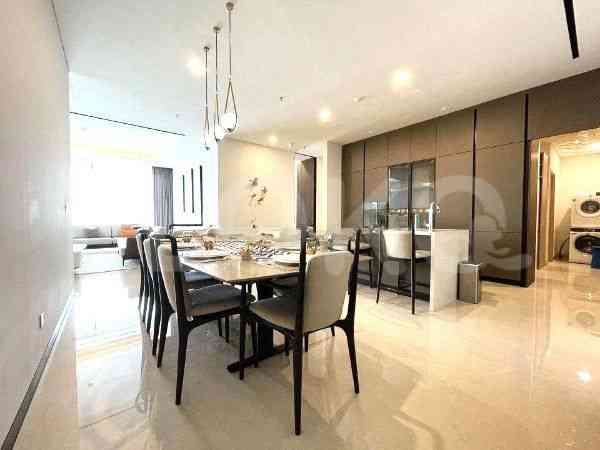 Dijual Apartemen 3 BR, Lantai 20, Luas 260 m2 di Kebon Sirih 1