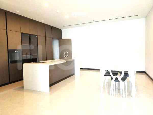 Dijual Apartemen 3 BR, Lantai 10, Luas 260 m2 di Kebon Sirih 6