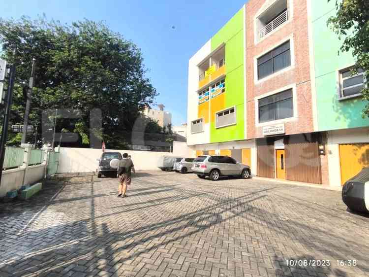 Dijual Ruko Luas 330 m2 di Tambak, Menteng 3