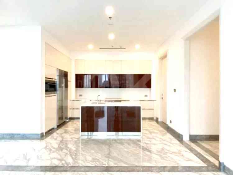 351 sqm, 30th floor, 3 BR apartment for sale in Kebayoran Baru 2