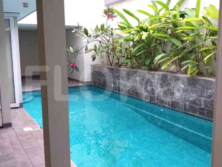 Disewakan Rumah 4 BR, Luas 400 m2 di Jl. Jaya Mandala, Mega Kuningan 5