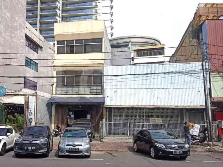 300 sqm, shophouse for sale in Pasar Metro, Pasar Baru 5