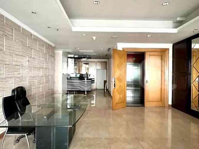 Dijual Apartemen 4 BR, Lantai 20, Luas 261 m2 di Menteng 6