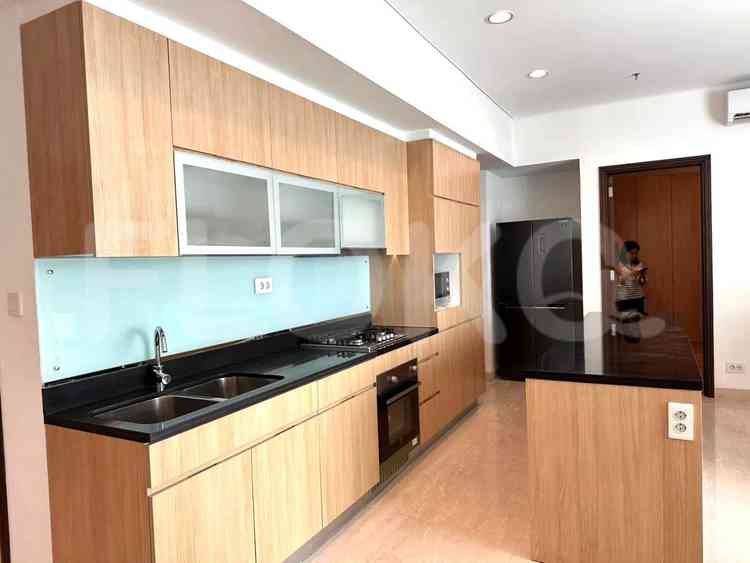 135 sqm, 27th floor, 3 BR apartment for sale in Kuningan 7