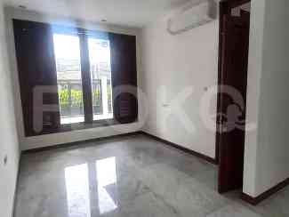 1509 sqm, 9 BR house for rent in Jl Patra Kuningan, Mega Kuningan 2