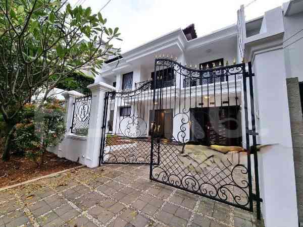 Disewakan Rumah 5 BR, Luas 420 m2 di Pondok Indah 1