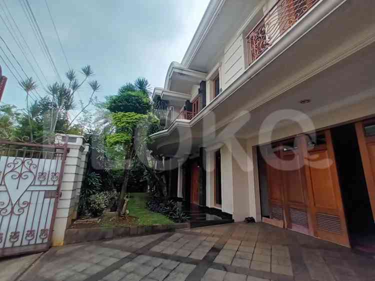 Disewakan Rumah 5 BR, Luas 800 m2 di Pondok Indah 1