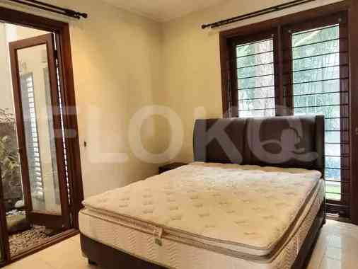 Disewakan Rumah 5 BR, Luas 650 m2 di Jl. Denpasar, Mega Kuningan 9