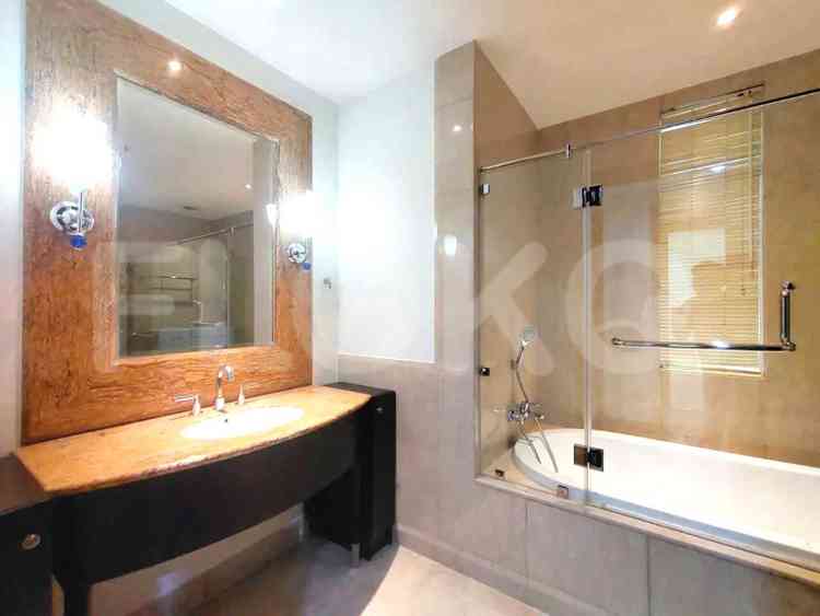 153 sqm, 9th floor, 2 BR apartment for sale in Gandaria 1