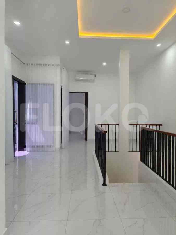 Disewakan Rumah 4 BR, Luas 205 m2 di Cilandak, Cilandak 5