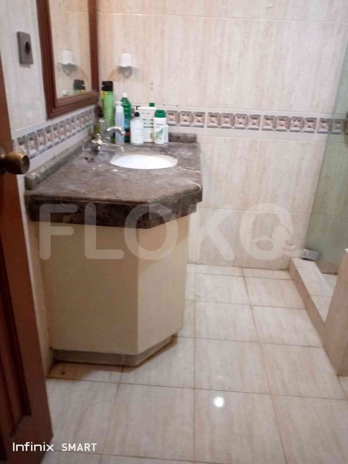 3 Bedroom on 8th Floor for Rent in Kusuma Chandra Apartment  - fsu231 6