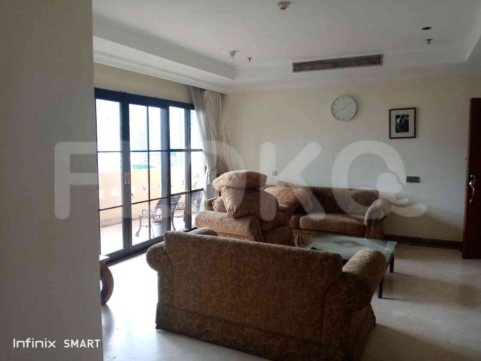 3 Bedroom on 8th Floor for Rent in Kusuma Chandra Apartment  - fsu231 2