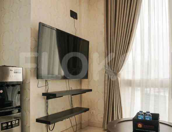 Tipe 2 Kamar Tidur di Lantai 21 untuk disewakan di The Grove Apartemen - fku41e 4