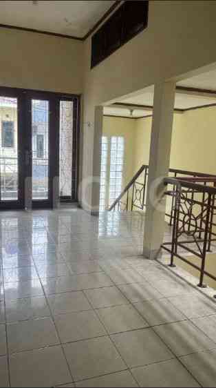 200 sqm, 4 BR house for sale in Cempedak, Cipinang 5