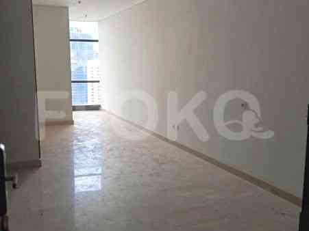 Dijual Apartemen 2 BR, Lantai 17, Luas 65 m2 di Sudirman 5