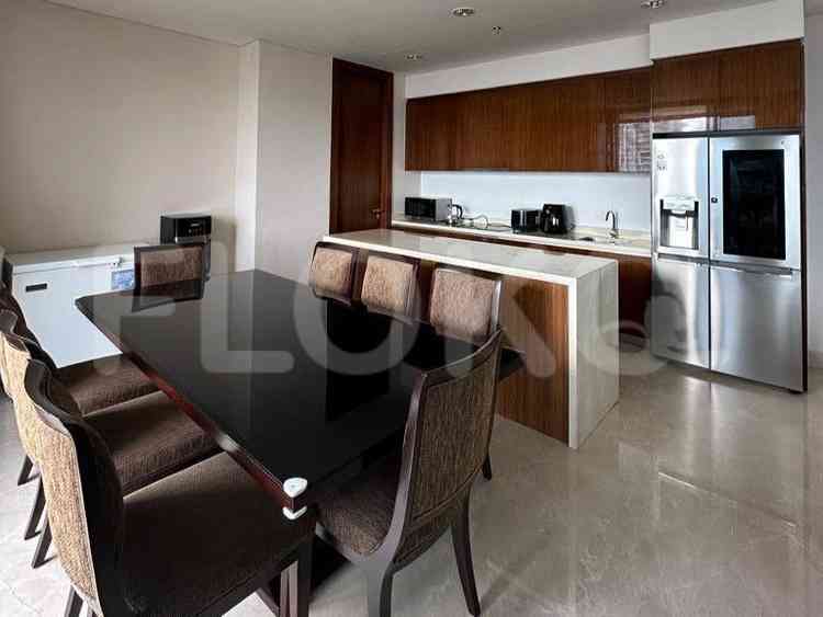 Dijual Apartemen 3 BR, Lantai 15, Luas 186 m2 di Kuningan 5