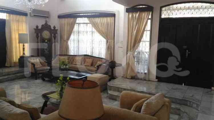 Disewakan Rumah 6 BR, Luas 300 m2 di Ampera, Cilandak 1