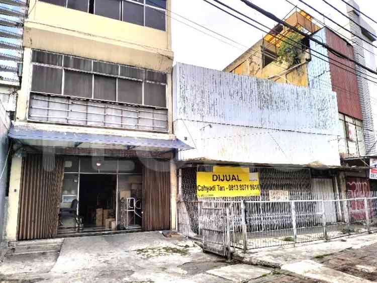 Dijual Ruko Luas 450 m2 di Samanhudi, Pasar Baru 3