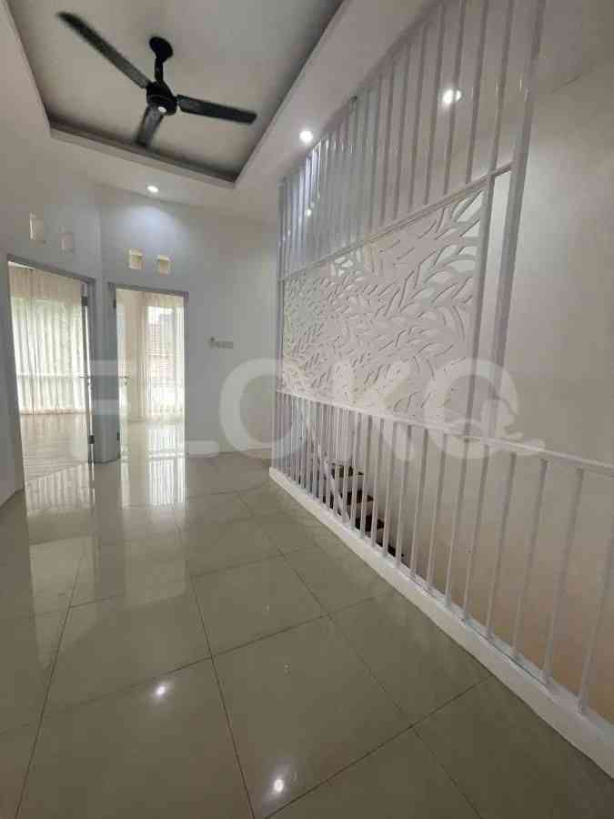 Disewakan Rumah 3 BR, Luas 150 m2 di Permata, Bintaro 2