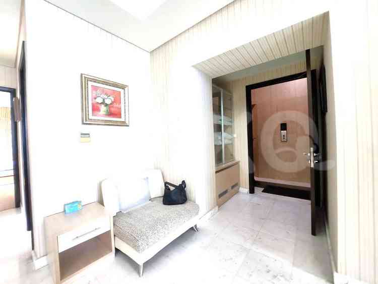 156 sqm, 20th floor, 4 BR apartment for sale in Sudirman 5