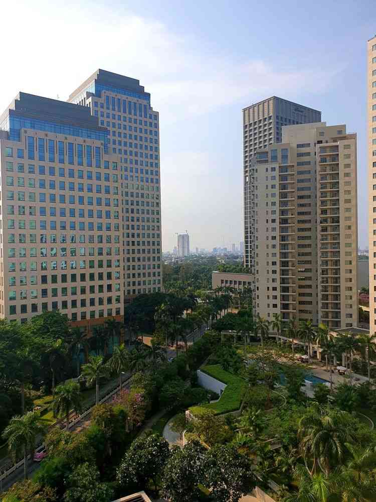 Gedung Apartemen Plaza Senayan