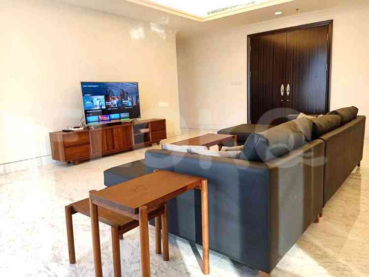 Dijual Apartemen 4 BR, Lantai 20, Luas 288 m2 di Simprug 5