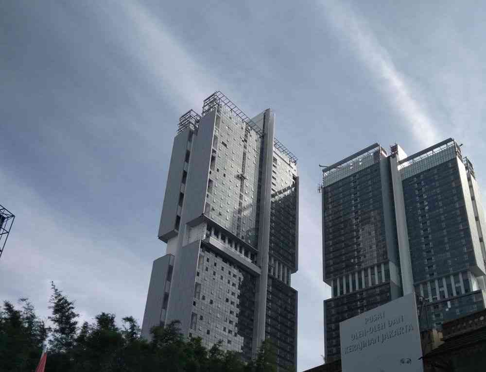 gedung Ciputra World 2 apartemen