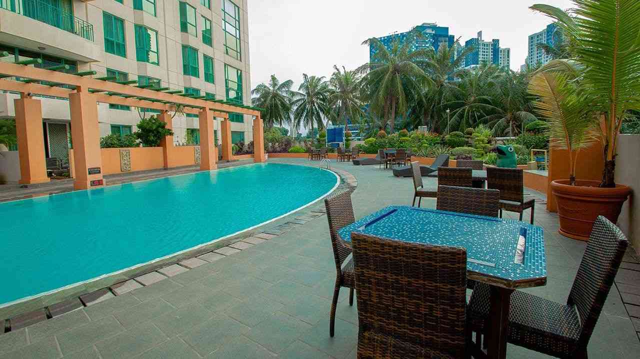 Kolam renang Casablanca Apartemen