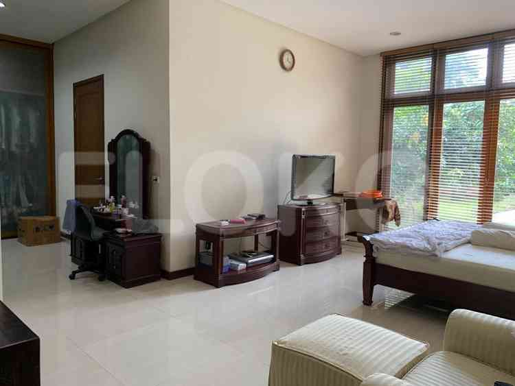 Dijual Rumah 4 BR, Luas 1090 m2 di Jl. Pekayon 1, Pasar Minggu 8