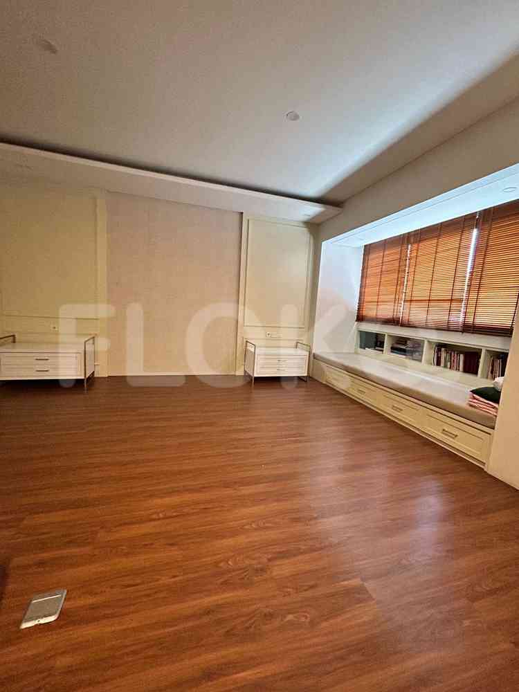 Disewakan Rumah 4 BR, Luas 500 m2 di Pondok Indah, Pondok Indah 5