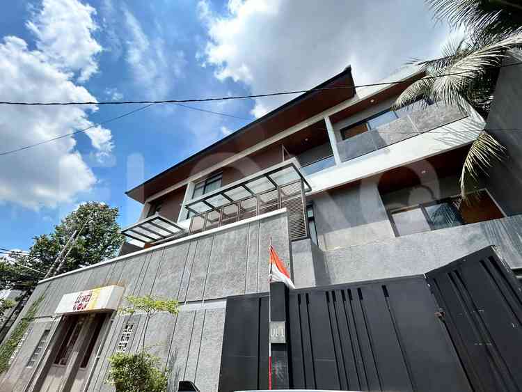 Disewakan Rumah 4 BR, Luas 500 m2 di Pondok Indah, Pondok Indah 1