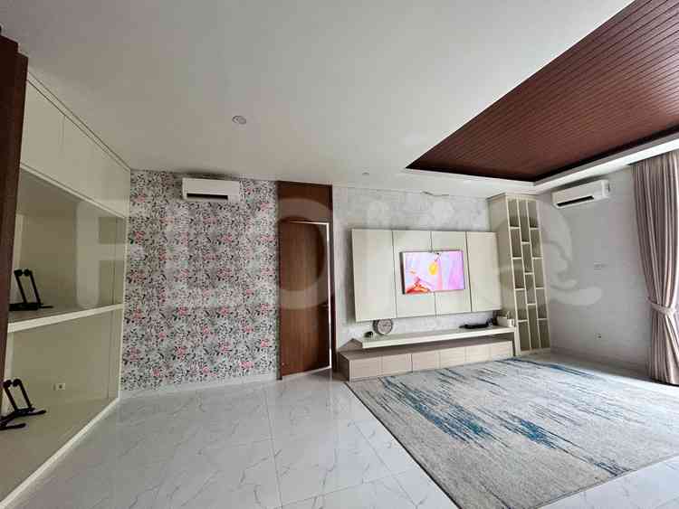 Disewakan Rumah 4 BR, Luas 500 m2 di Pondok Indah, Pondok Indah 8