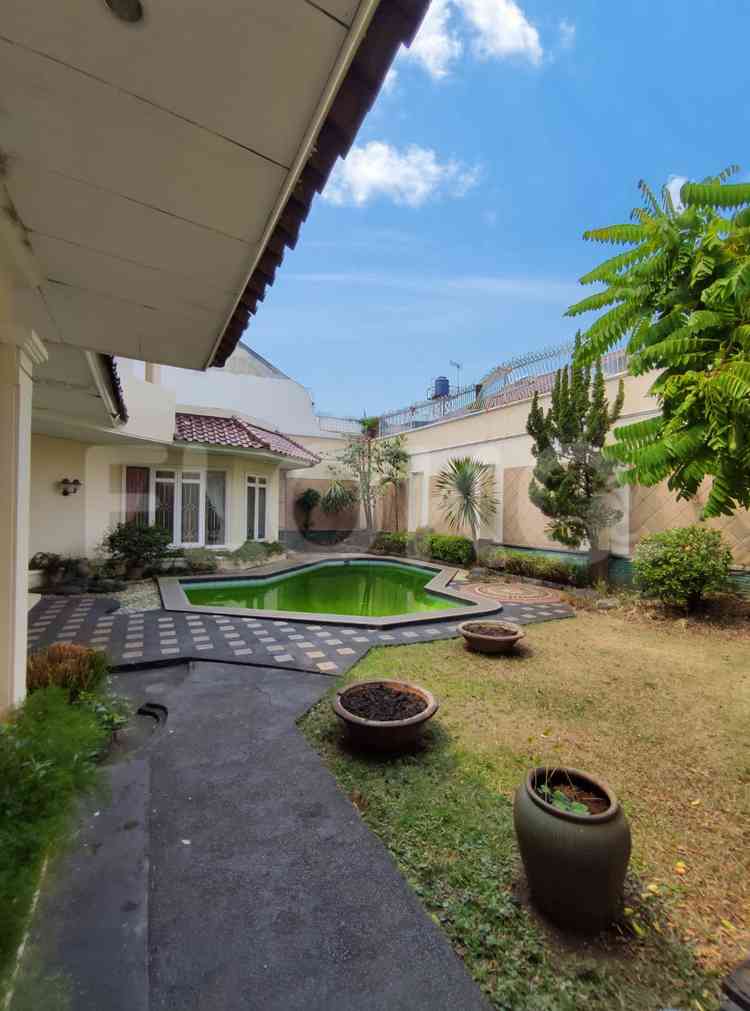 Disewakan Rumah 6 BR, Luas 490 m2 di Lebak Bulus, Lebak Bulus 12