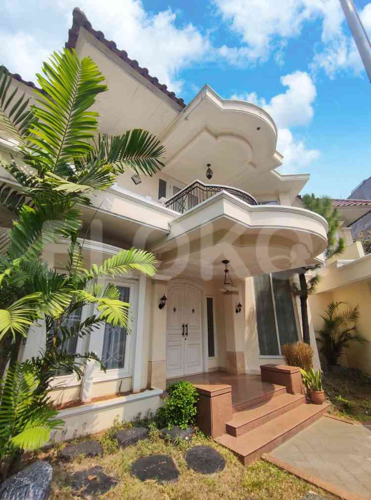 Disewakan Rumah 6 BR, Luas 490 m2 di Lebak Bulus, Lebak Bulus 1