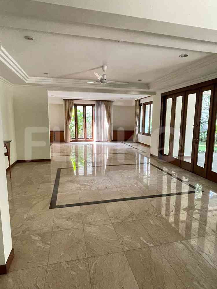 Disewakan Rumah 5 BR, Luas 900 m2 di Lebak Bulus, Lebak Bulus 4