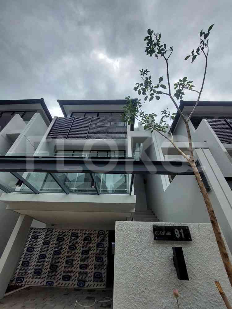 Disewakan Rumah 3 BR, Luas 220 m2 di Serenia Quantum, Lebak Bulus 1