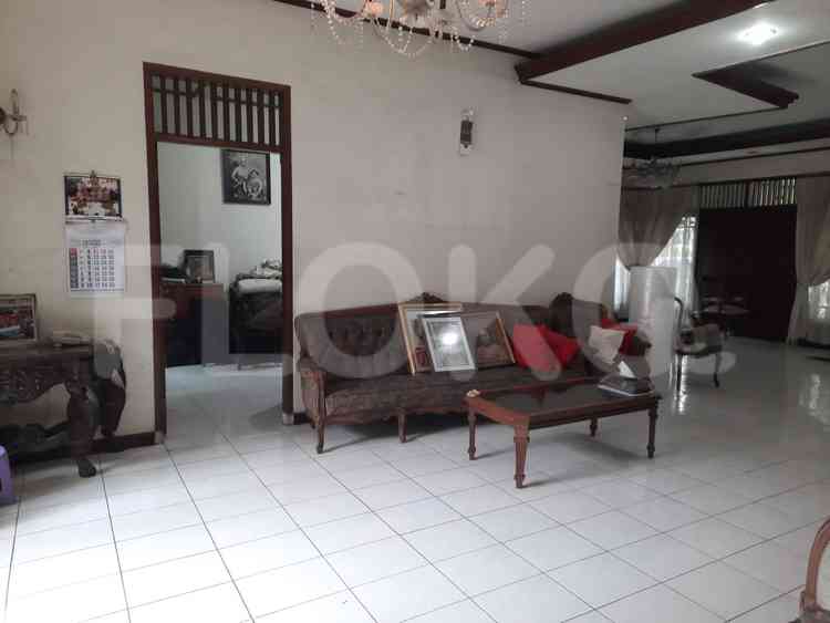 Disewakan Rumah 6 BR, Luas 380 m2 di Jl. Pertanin III, Lebak Bulus 6