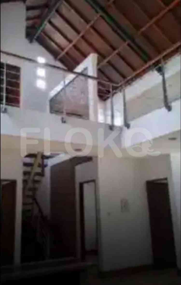 Disewakan Rumah 4 BR, Luas 250 m2 di Lebak Bulus, Lebak Bulus 3