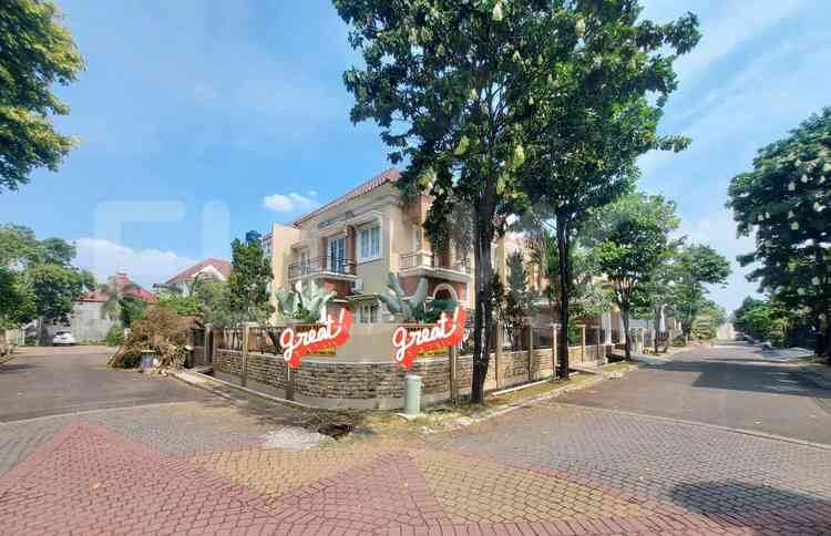 Dijual Rumah 5 BR, Luas 450 m2 di Royal Residence Pulo Gebang, Menteng 1