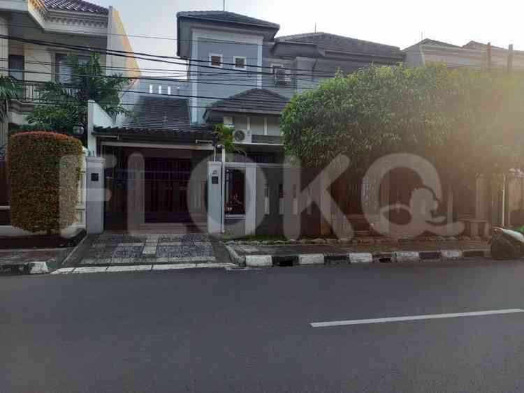 Dijual Rumah 5 BR, Luas 293 m2 di Rawamangun, Pulo Gadung 1