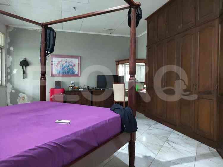 Disewakan Rumah 4 BR, Luas 250 m2 di Villa Cinere Mas, Cinere 5