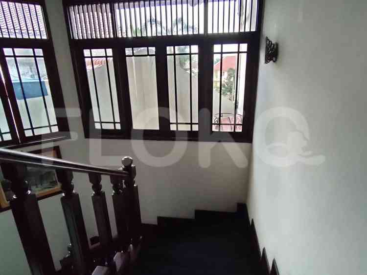 Disewakan Rumah 4 BR, Luas 250 m2 di Villa Cinere Mas, Cinere 4