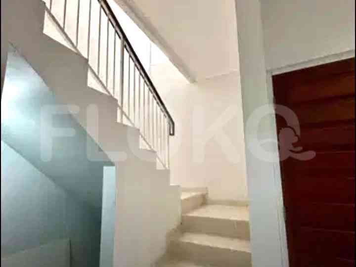 Disewakan Rumah 2 BR, Luas 90 m2 di Cinere, Cinere 4