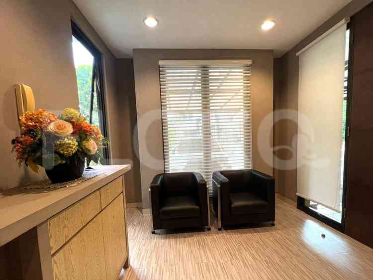 Disewakan Rumah 4 BR, Luas 240 m2 di Cosmo Park, Thamrin 4