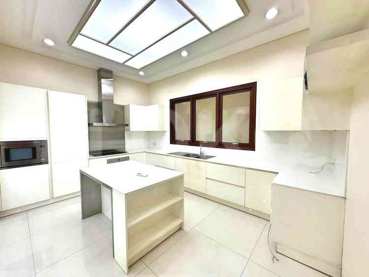 Disewakan Rumah 4 BR, Luas 800 m2 di Menteng, Menteng 9