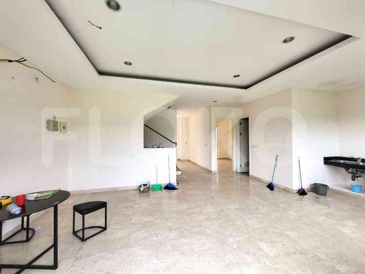 Disewakan Rumah 5 BR, Luas 355 m2 di Golf Residences , Kemayoran 1