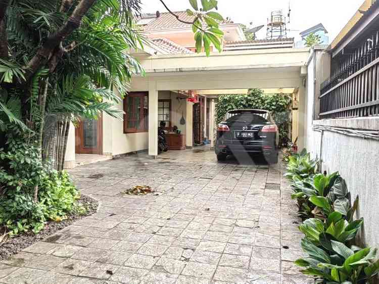 Disewakan Rumah 4 BR, Luas 536 m2 di Jl. Cianjur, Menteng 2